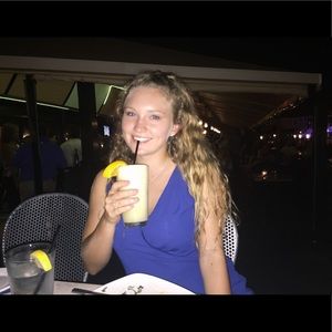 Meet your Posher, Melissa